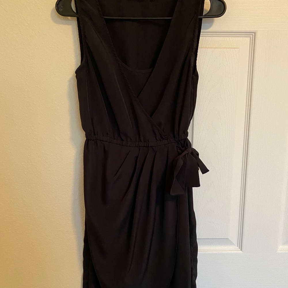 ⚠️10 FOR $20⚠️ black knee length dress